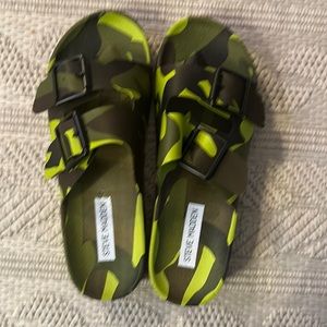 Steve Madden Camo Sandals